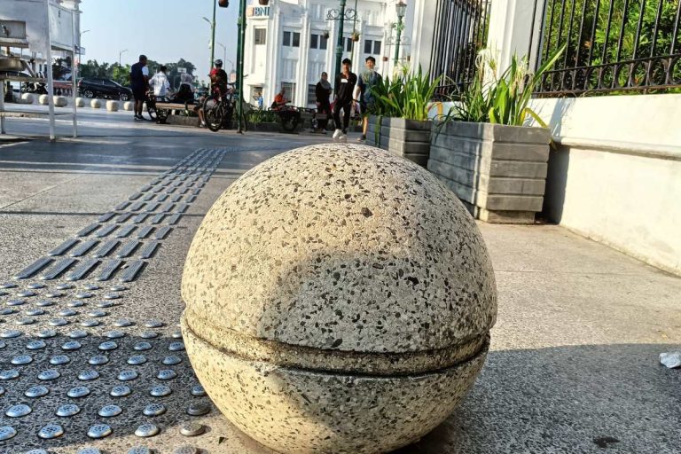 Quelles sont les normes pour un mobilier urbain ?